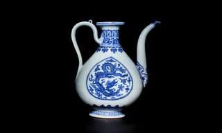 Chiếc bình thời Minh được đấu giá hơn 13 triệu USD (320 tỷ đồng)