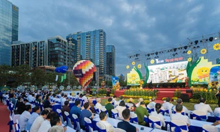 Lễ hội thu hút 100.000 lượt người tham gia