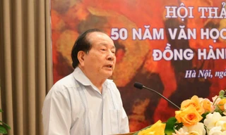 Nhà thơ Hữu Thỉnh: '50 năm qua, văn học đã làm được hai việc'
