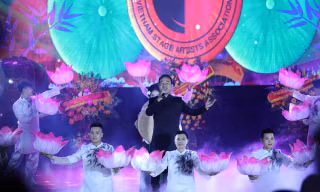 Nghệ sĩ tưng bừng hội ngộ kỷ niệm 65 năm Thành lập Hội nghệ sĩ sân khấu Việt Nam