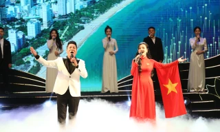 Sâu lắng đêm nghệ thuật kỷ niệm 76 năm ngày Bác Hồ ra Lời kêu gọi Thi đua ái quốc