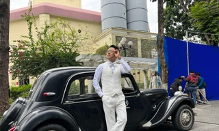 Tuấn Hưng bao rạp xem 'Đào, phở và piano'