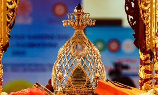 Kéo dài thời gian chiêm bái xá lợi Phật