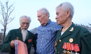 Con trai cựu Bộ trưởng Quốc phòng Mỹ Robert McNamara thay cha hàn gắn, chữa lành vết thương chiến tranh