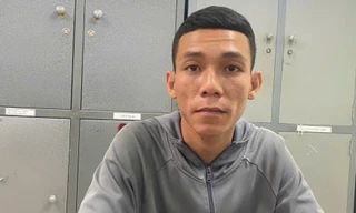 Chiếm đoạt tiền công ty để đánh bạc trên mạng