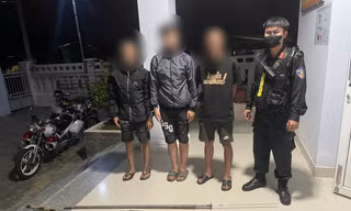 Cảnh sát nổ súng trấn áp nhóm thanh thiếu niên mang hung khí nguy hiểm