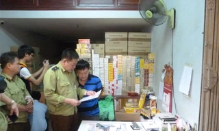 Hà Nội truy quét các điểm bán thuốc lá lậu