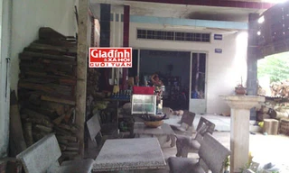 Ngôi nhà anh Minh đã phải dừng công việc buôn bán từ khi bặt tin con. Ảnh: Gia đình Xã hội