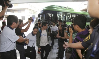 Thân nhân hành khách trên máy bay mất tích tới Kuala Lumpur vào hôm nay.