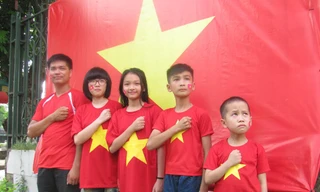 Cùng hướng về Trường Sa. ảnh: Duy Chiến 