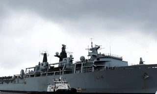 Tàu chiến Anh HMS Albion gần đây tham gia chiến dịch khẳng định tự do hàng hải trên biển Đông. (Ảnh: SCMP)