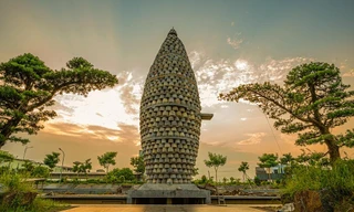 Lạ kỳ ngôi tháp làm từ 1.012 cối đá, tạo hình hạt lúa ở Bắc Ninh