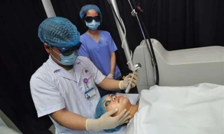 Nhiều kĩ thuật mới điều trị bệnh về da và thẩm mĩ 