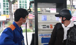 Doanh nghiệp đầu mối xăng dầu 'mở mắt' là lỗ hàng chục tỷ đồng