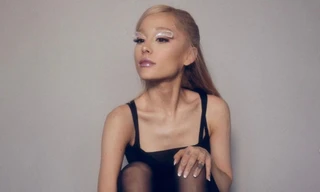 Ariana Grande phải lên tiếng trấn an người hâm mộ vì thân hình gầy gò đáng báo động