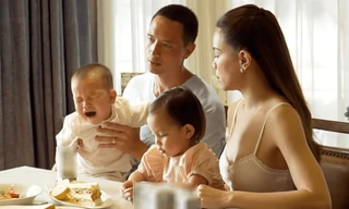 Cặp song sinh nhà Hồ Ngọc Hà "náo loạn" tại buổi chụp hình, Leon suýt làm mẹ bị thương