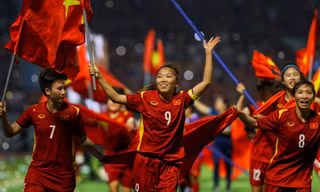 VTV mời hot girl thiếu kiến thức bóng đá bình luận World Cup: Phụ nữ đâu phải để trang trí