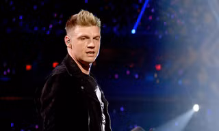 Nick Carter (Backstreet Boys) bị cáo buộc hiếp dâm fan nữ tự kỷ cách đây 21 năm