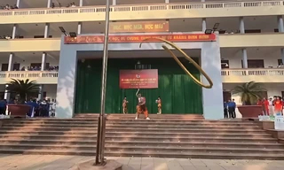 Nam sinh thực hiện màn múa rồng "đỉnh nóc, kịch trần" khiến netizen trầm trồ