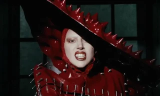 Abracadabra: Táo bạo và quái dị, "mẹ quái vật" Lady Gaga đã trở lại rồi đây!