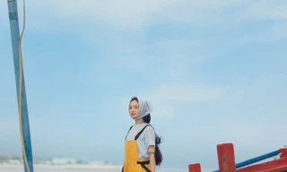 Miu Lê hé lộ sản phẩm âm nhạc mới, fan nghe thấy giống "Vì Mẹ Anh Bắt Chia Tay"