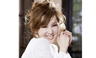 Hẻm 'sinh' toàn hoa hậu, siêu mẫu