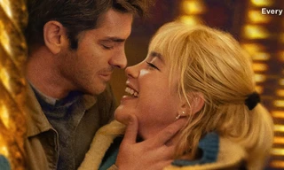 "Nhện Nhọ" Andrew Garfield nên duyên cùng hôn thê của Timothée Chalamet