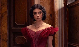 Nhan sắc ma mị của Deva Cassel - con gái đại minh tinh nước Ý Monica Bellucci