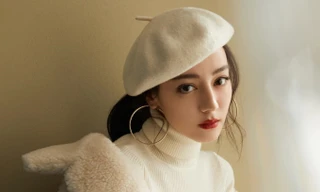 Địch Lệ Nhiệt Ba tự khen mình hết lời nhưng bất ngờ hơn là phản ứng của khán giả