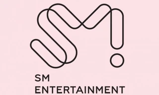 SM Ent cái gì cũng có, chỉ chuyên gia soát lỗi chính tả là thiếu thôi!