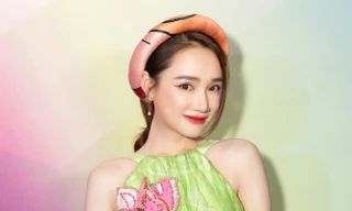 Vì sao Nhã Phương xóa bài đăng than thở chuyện tăng cân sau Tết do Trường Giang?