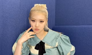 Chỉ kể câu chuyện vui về Lisa thôi mà Rosé cũng bị anti-fan kiếm cớ công kích