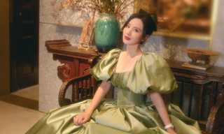 Mặc váy siêu bó khoe eo ở Đêm hội Weibo, Hoa hậu Hoàn vũ Trung Quốc phải nhập viện