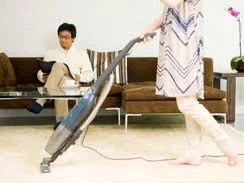 Chồng “trả lương” cho ô sin ở nhà nghỉ