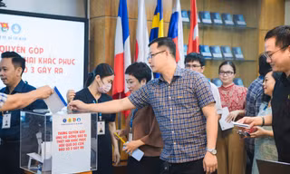 Nhiều trường đại học ở TPHCM kêu gọi quyên góp ủng hộ đồng bào vùng bão lũ