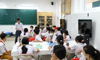 Tăng hơn 35.000 học sinh, TPHCM gấp rút tuyển mới hàng nghìn giáo viên