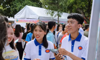 Gần 9,5 điểm mỗi môn mới đỗ ngành báo chí Trường ĐH Khoa học Xã hội và Nhân văn TPHCM
