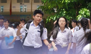 Thi vào 10 ở TPHCM: Thí sinh, giáo viên nhận xét gì về đề Văn?