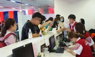 Thí sinh làm tục nhập học tại Trường ĐH Quốc Tế Hồng Bàng