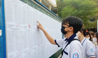 Trên 96.000 thí sinh làm thủ tục dự thi vào lớp 10 ở TPHCM