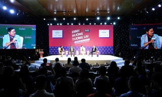 Các diễn giả trao đổi tại Hội nghị giáo dục 2019