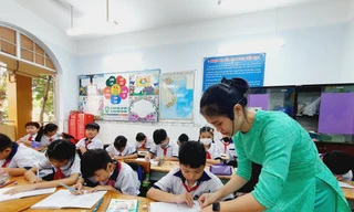 "Lớp chạy", "lớp ảo" vì thiếu giáo viên và phòng học