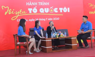 Giao lưu cựu tù Côn đảo và thanh niên tiêu biểu