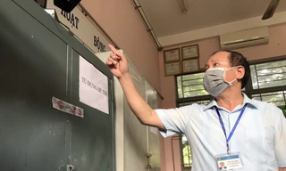 Thanh tra Bộ GD&ĐT kiểm tra công tác thi tại Tình Long An ngày 8/8