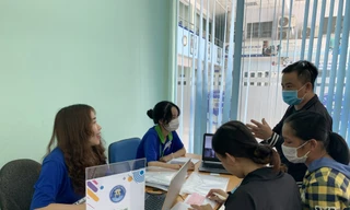 Thí sinh tìm hiểu thông tin nhập học tại Trường ĐH Văn Hiến