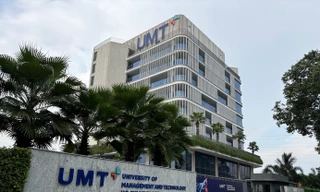 Viện trưởng một đại học xin thôi việc