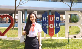 Nữ sinh năm 2 là tân hoa khôi Trường ĐH Ngân hàng TPHCM