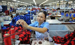 Bộ LĐ-TB&XH đề xuất 2 phương án tăng tuổi nghỉ hưu từ năm 2021.