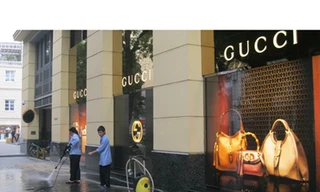 Đột nhập kho hàng Gucci - Milano tại VN