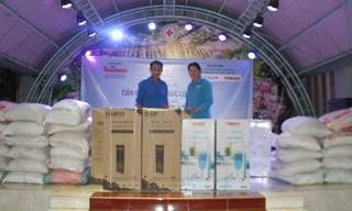 “Tiền Phong tiếp sức cộng đồng“